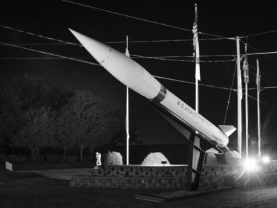 The bartender at the American legion Post 1019 in Kankakee, Illinois alerted me that he had heard that the fins on this unit, located in the parking lot to the post, were not the original ones and that the originals were larger.