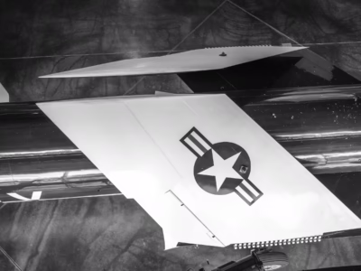 Unlike the Regulus I, the Regulus II had folding wings, which assisted in quickly launching the missile, minimizing the time necessary for the submarine to stay on the vulnerable surface. Looking down at the missile at the Frontiers of Flight Museum in Dallas.