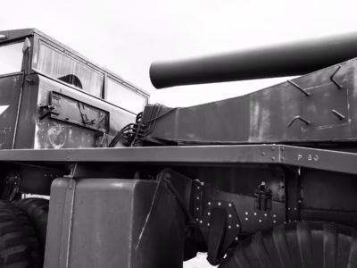 The Army, back in the 1950s, claimed that the gun could be set up, loaded, and fired, all within twenty minutes, which seems difficult to believe. How fast they could move the unit after firing, to avoid incoming fire, is not mentioned. At the Nuclear Museum in Albuquerque.